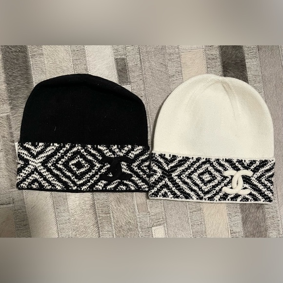 CHANEL Accessories - Black or  White CC Geometric Knit Beanies